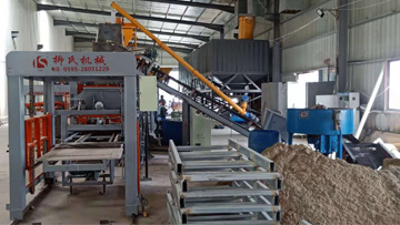 仿石PC透水磚生產現場