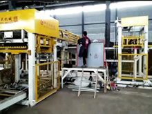 碼磚機（收磚機）生產現場